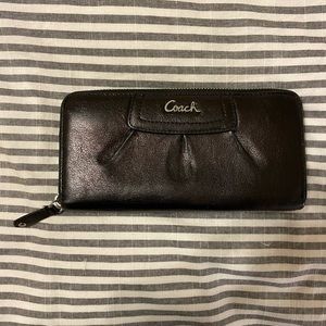 Vintage style Coach Wallet